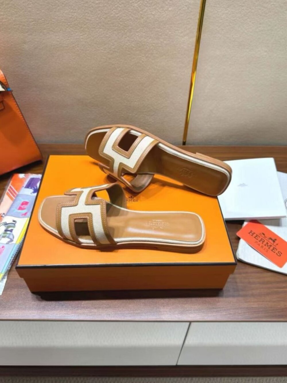 Hermes Oran Two-Tone H Flat Slide Sandals - Picture 6 of 6